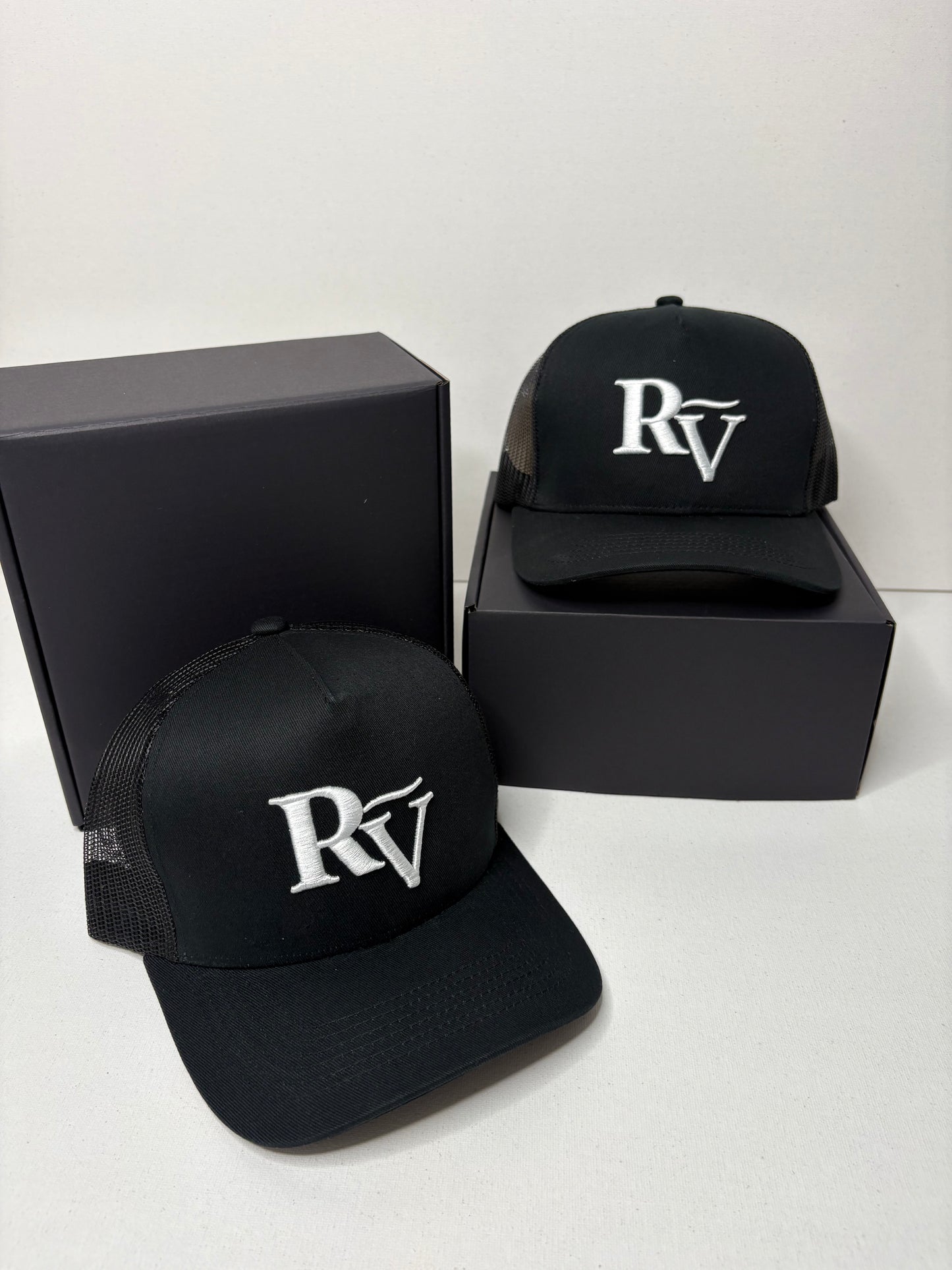 Black out cap