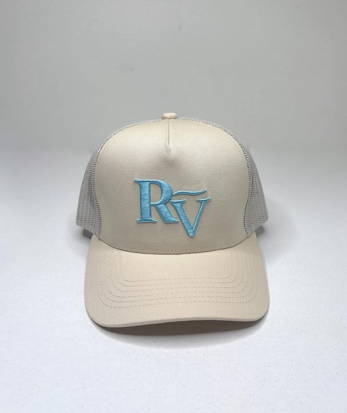 Stone logo cap